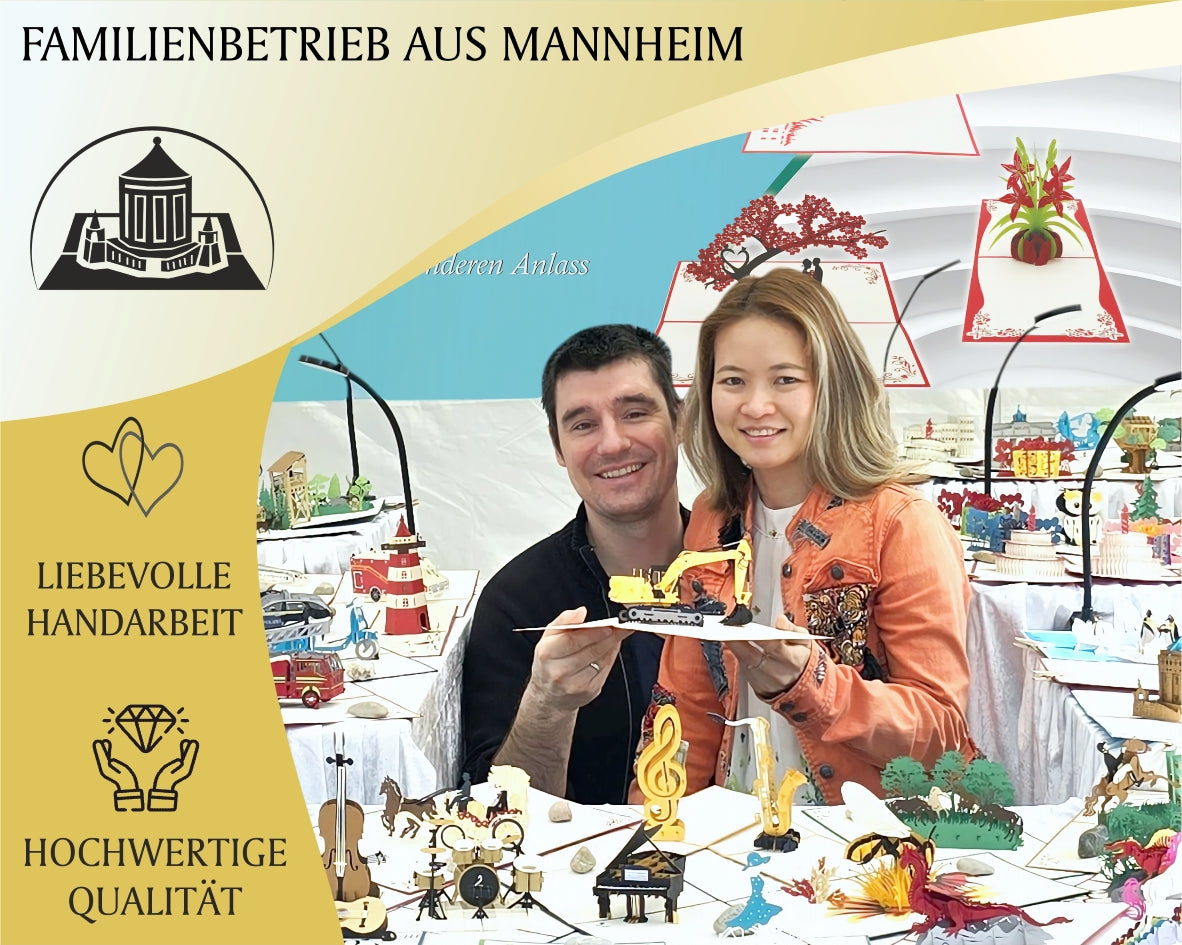 Tram und Christian, die Gründer von design3dkarten, mit einer Pop-up-Karte, dazu die Hinweise Familienbetrieb aus Mannheim, liebevolle Handarbeit und hochwertige Qualität.
