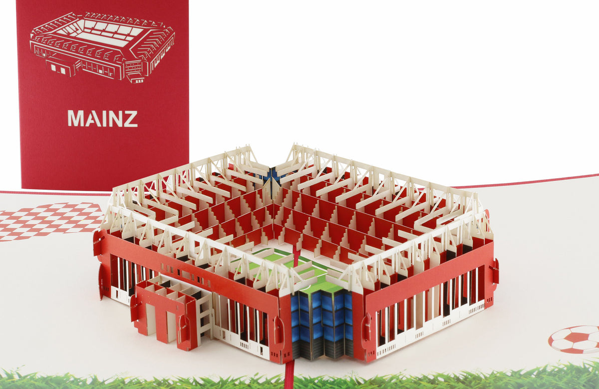 Aufgeklappte Pop-up-Karte mit dem Mainzer Fußballstadion, daneben die rote Kartenvorderseite mit dem Schriftzug Mainz.