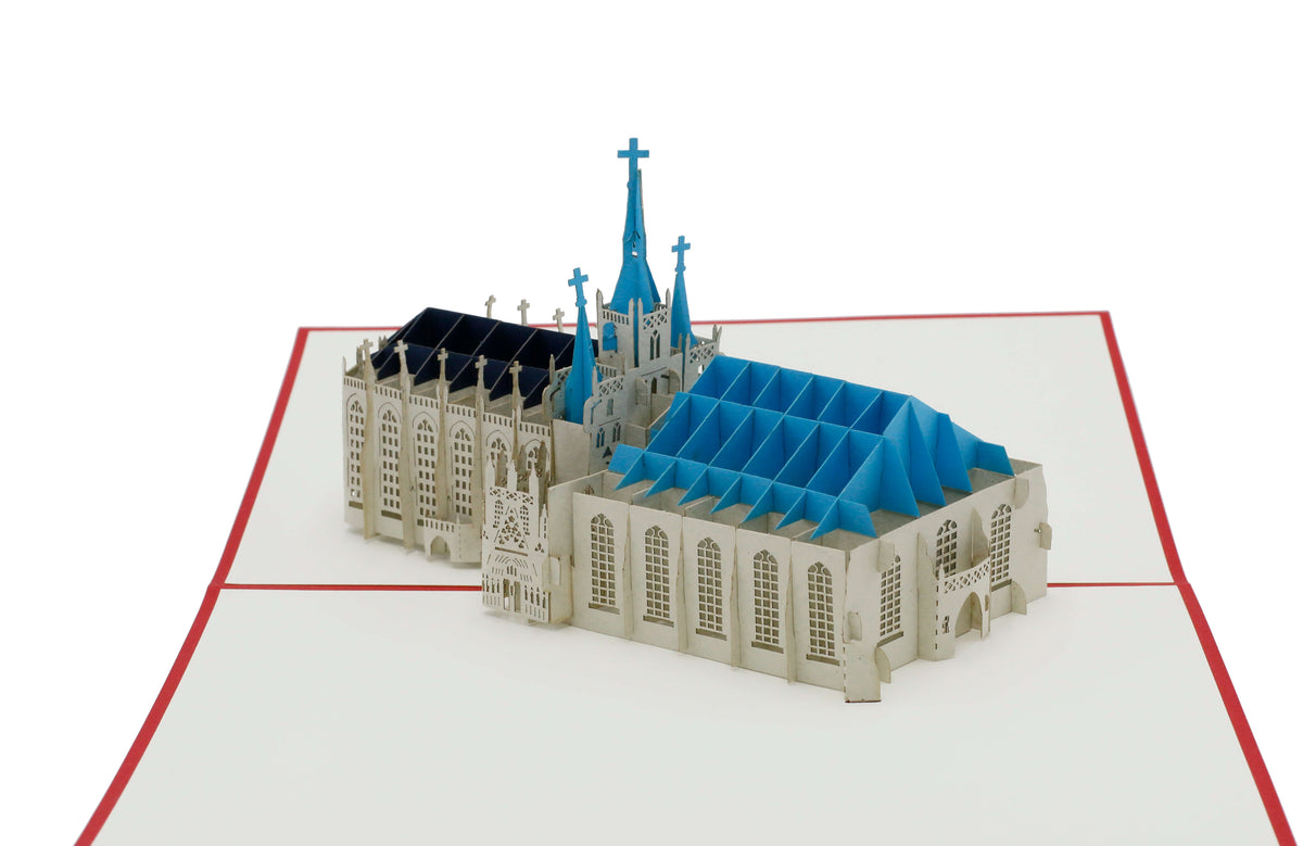 Aufgeklappte Pop-up-Karte mit dem Erfurter Dom, von schräg oben fotografiert.