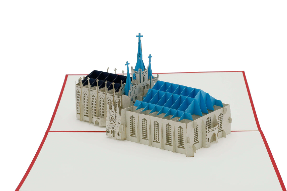 Aufgeklappte Pop-up-Karte mit dem Erfurter Dom, von schräg oben fotografiert.