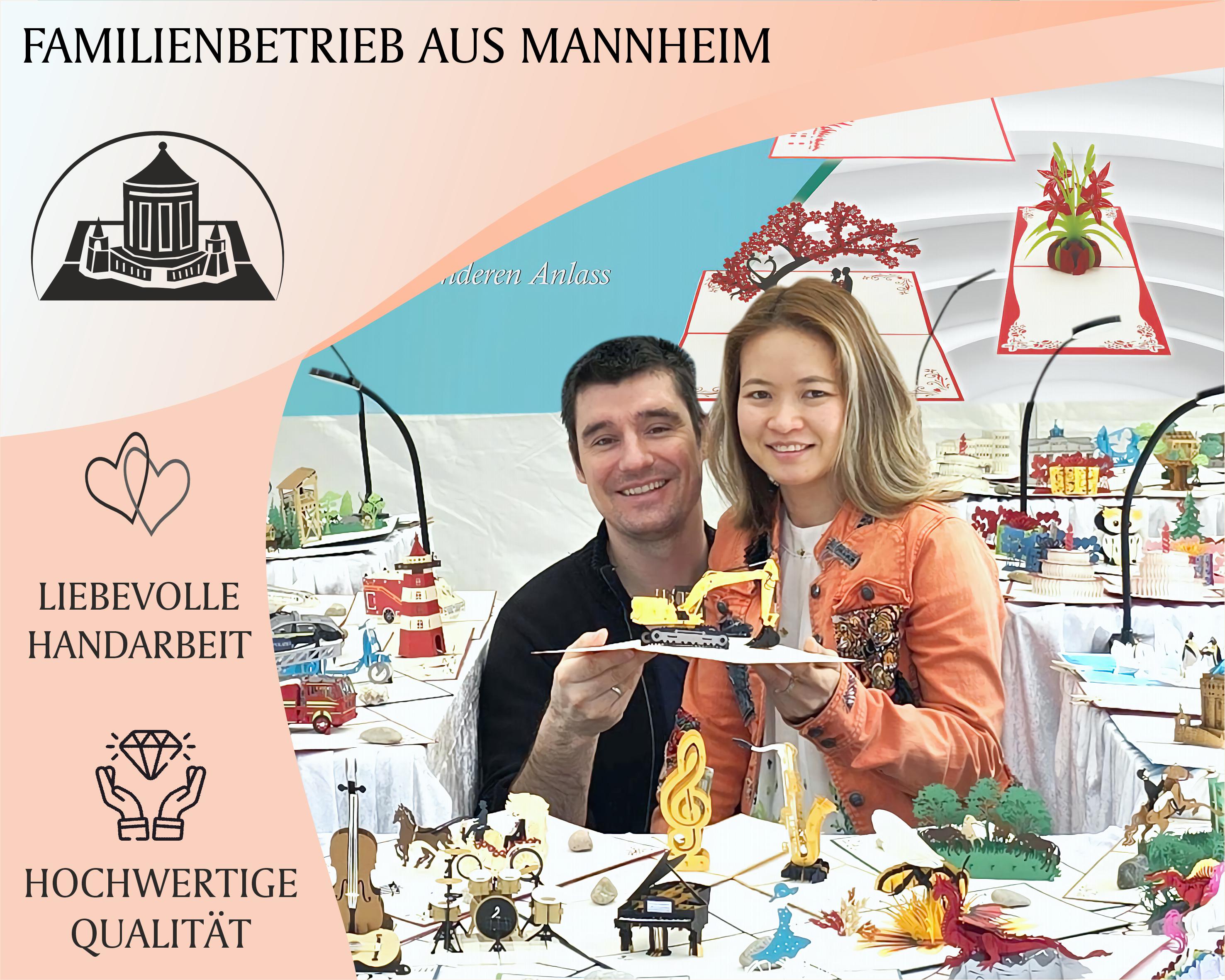Tram und Christian, die Gründer von design3dkarten, mit einer Pop-up-Karte, dazu die Hinweise Familienbetrieb aus Mannheim, liebevolle Handarbeit und hochwertige Qualität.