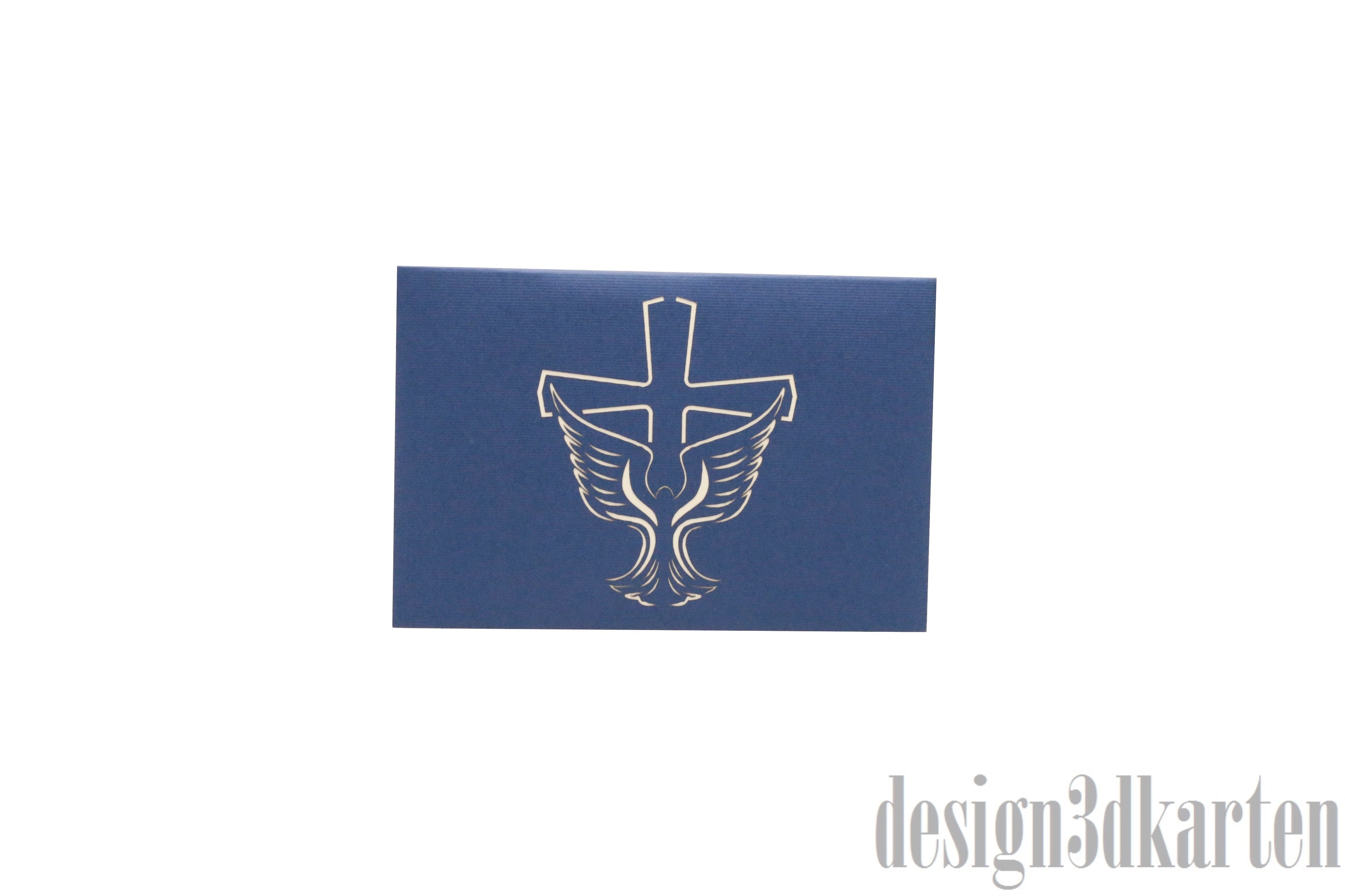 Dunkelblaue Kartenvorderseite mit Taufbecken, Kreuz und Taube als Scherenschnitt.